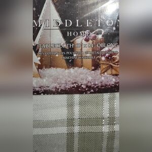 Plaid Tablecloth - Gray and White